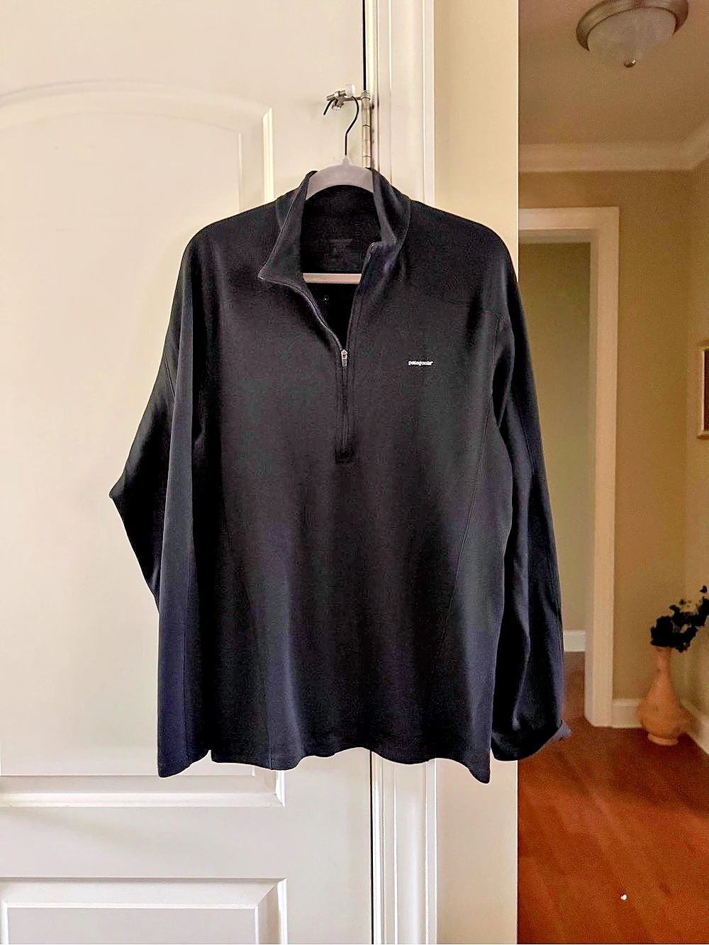 Patagonia Black Half-Zip Pullover Like New